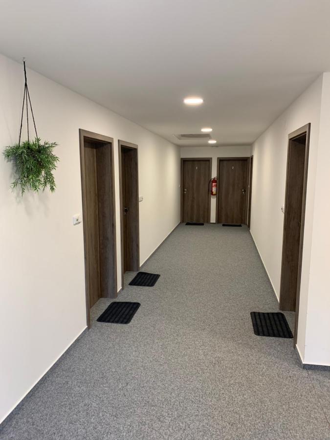 Chata Omicron Bitov Bagian luar foto