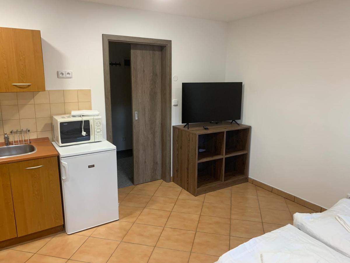 Chata Omicron Bitov Bagian luar foto
